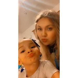 Meet your Posher, Alyssa